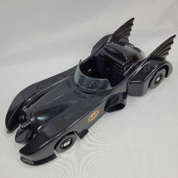 DC Comics Batman Movie Vintage 1989 Batmobile & Gold Action Figure by ToyBiz - Picture 3 of 4